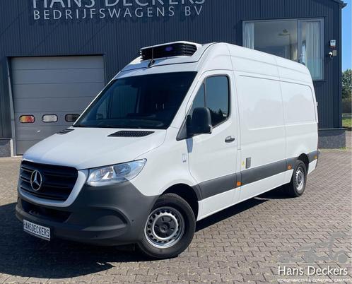 Zakelijke Lease |  Mercedes-Benz Sprinter 317 L2 H2 Koelwage, Auto's, Bestelauto's, Dealer onderhouden, Lease, Zwart, Handgeschakeld