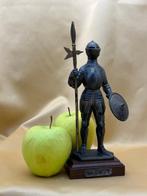 sculptuur, Decorative metal sculpture of a medieval, Nieuw