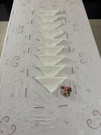 Tafelkleed (13) - 260 cm - 170 cm - Handborduren