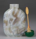 Chinees snuifdoosje in geslepen agaat - 19e eeuw - Agate, Antiek en Kunst