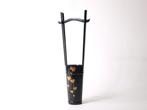 Ikebana vaas - Ivy Maki-e Handemmer Flower Vase door Myosai
