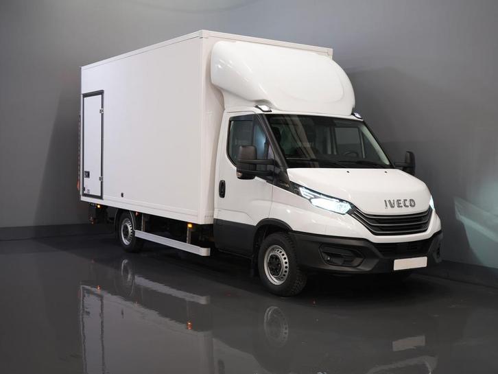 Iveco Daily 35S18HV 3.0 Aut. ZF BPM VRIJ! Bakwagen Laadklep/, Auto's, Bestelauto's, Lease, Automaat, Wit, Gebruikt, Iveco, Financial lease