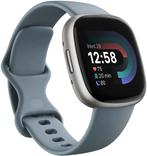 Fitbit Versa 4, Zilver (Blauw), Verzenden, Zo goed als nieuw