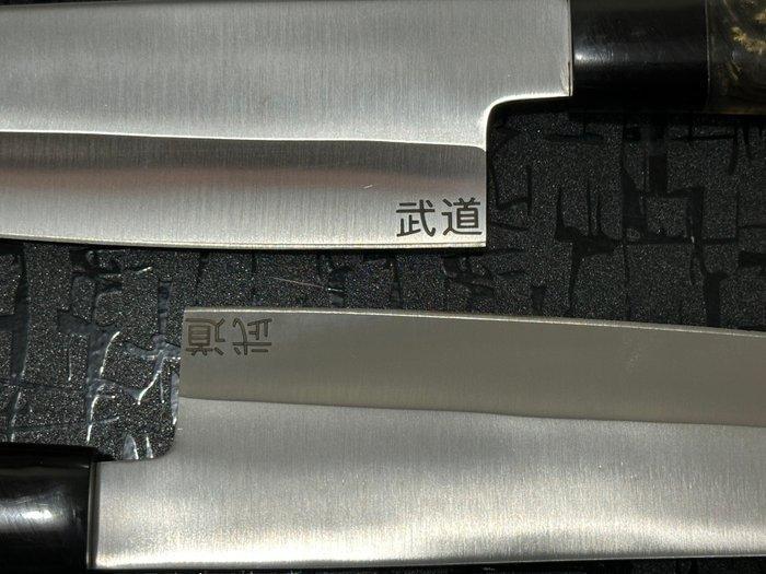 Santoku - Keukenmes - Chefs knife - Gehamerde speciale D2, Antiek en Kunst, Antiek | Keukenbenodigdheden