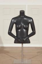 DAMES TORSOS MET ARMEN OP RVS POOT VAN EXCLUSIEF A MERK