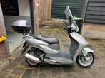 2x Honda Dylan 150cc opknappers inruilkoopje motorscooter, Motoren, Motoren | Honda, Scooter, 1 cilinder, 12 t/m 35 kW