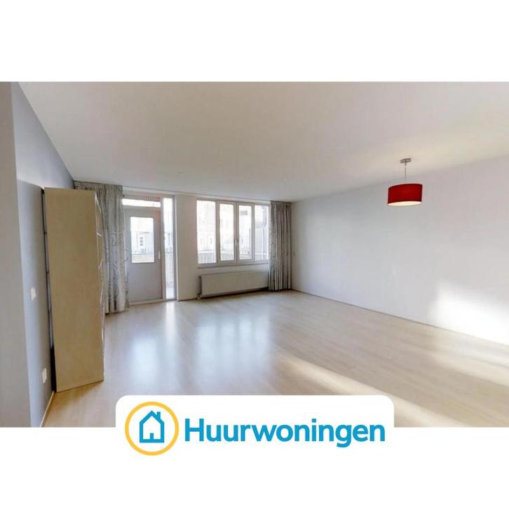 Te huur: Appartement Wycker Grachtstraat in Maastricht, Huizen en Kamers, Huizen te huur, Limburg, Appartement