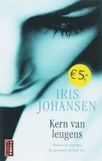 Kern van leugens / Poema thriller 9789021005607, Verzenden, Zo goed als nieuw, Iris Johansen