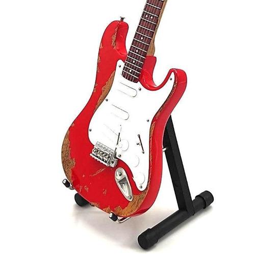 Miniatuur LTD 63 Fender Stratocaster gitaar + gratis standaa, Verzamelen, Muziek, Artiesten en Beroemdheden, Pop, Beeldje of Miniatuur