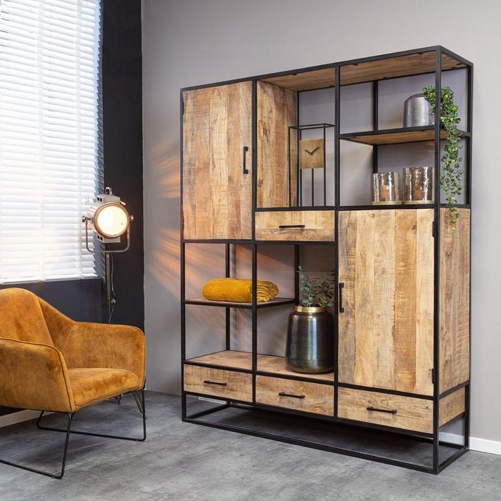 Boekenkast Denver | Mangohout en staal | XXL, Huis en Inrichting, Kasten | Buffetkasten, Nieuw, Ophalen of Verzenden
