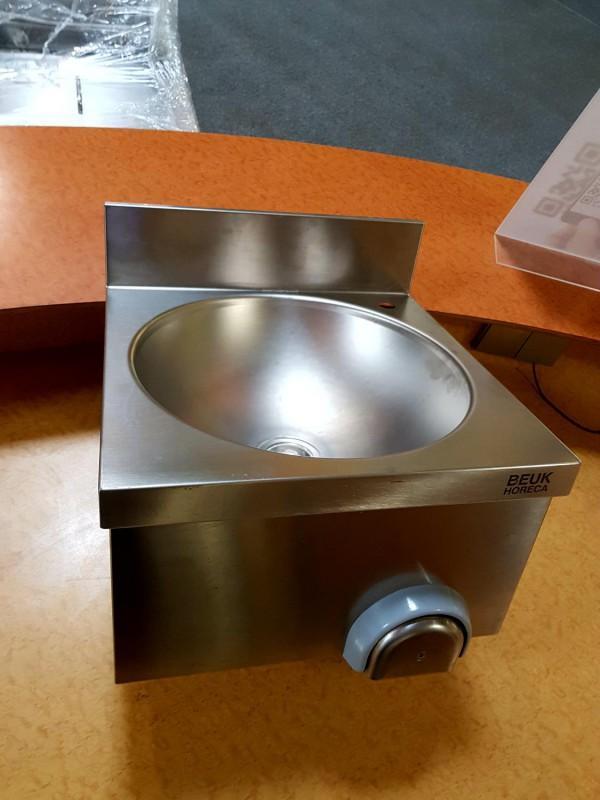Occasion Roeder knie - handenwasbak, Zakelijke goederen, Horeca | Keukenapparatuur, Gebruikt, Ophalen