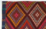 Usak - Kelim - 277 cm - 178 cm - Handgeknoopte Kilim, Nieuw