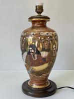 Lamp met Aziatische Voorstelling - Tafellamp - Hout,, Antiek en Kunst