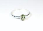 Ring Moldaviet / gefacetteerd / nieuw - 1.26 g - (1), Verzamelen, Mineralen en Fossielen