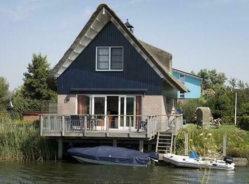 Vakantiewoningen aan het water. Niet duur. Schoolvak. vrij, Vakantie, Vakantiehuizen | Nederland, Landelijk, Friesland, Aan meer of rivier