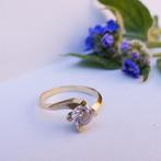 Gouden solitair ring met zirconia (gouden ring, geelgoud), Sieraden, Tassen en Uiterlijk, Ringen, Goud, Met edelsteen, Gebruikt