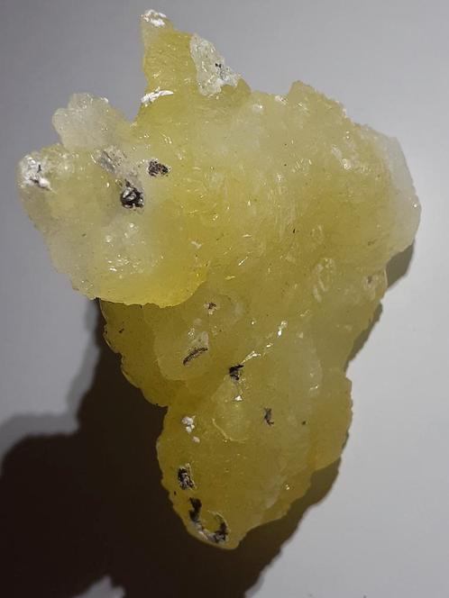 99 procent pure brucite, rough natural crystal cluster, 281., Verzamelen, Mineralen en Fossielen