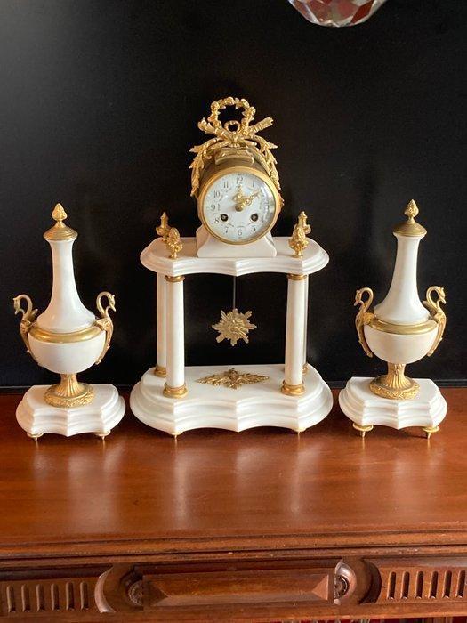 Klok en garnituur set (3) Empire - Carrara marmer -, Antiek en Kunst, Antiek | Klokken