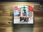 Lego Set - 40223 - Seasonal - Santas Snow Globe, Kinderen en Baby's, Speelgoed | Duplo en Lego, Nieuw