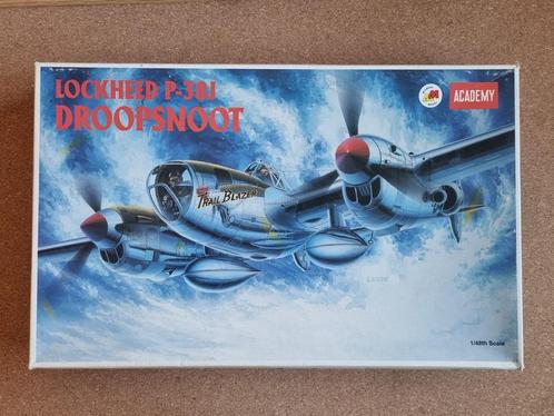 Academy 2158 Lockheed P-38J Droopsnoot 1:48, Hobby en Vrije tijd, Modelbouw | Vliegtuigen en Helikopters, Verzenden