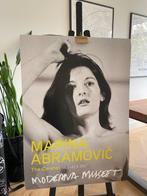 Marina Abramovic - Art Must Be Beautiful, 1975, exibition, Antiek en Kunst