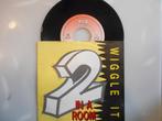 vinyl single 7 inch - 2 In A Room - Wiggle It, Verzenden, Zo goed als nieuw