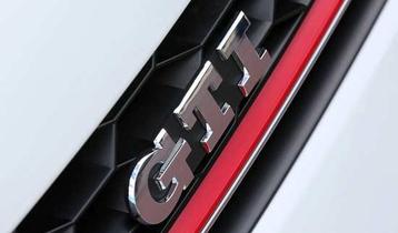 VW Golf 7 VII GTI grill logo grill embleem voorzijde