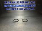2 x Rubber van een  achterlicht Opel Manta A. (Exterieur), Verzenden, Gebruikt, Opel