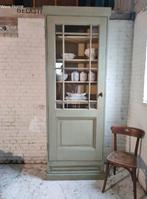 Vintage kast antieke oude tafel stoel emaille etc