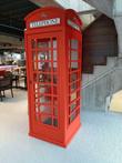 Een Engelse telefooncel de ideale bel plek voor op kantoor