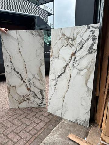 Marmer witte tegels 100 x 75 cm beschikbaar voor biedingen