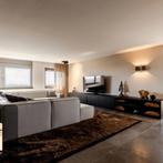 Penthouse met 3 slaapkamers, gemeubileerd, met was..., 50 m² of meer, Overige regio's