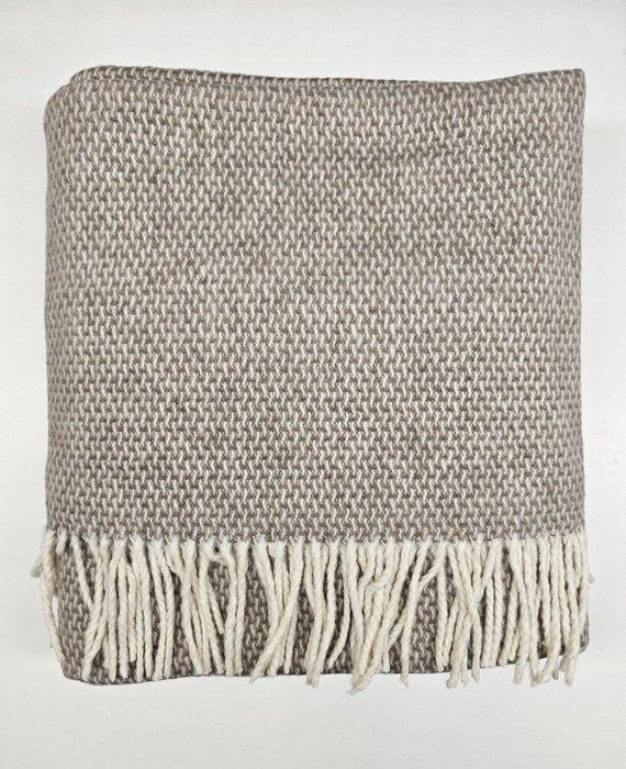 Grote exclusieve plaid in een mix van katoen, visnoot en, Antiek en Kunst, Antiek | Kleden en Textiel