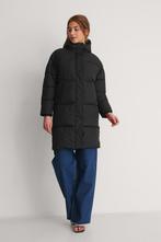 NA-KD -maat 34 -Lange gewatteerde jas Dames, Kleding | Dames, Jassen | Winter, Verzenden, Nieuw