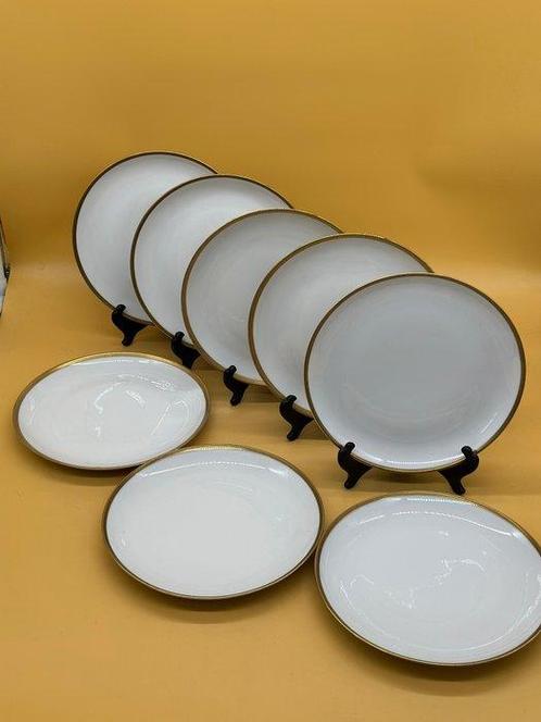 Harnas - Eschenbach elegant tafelservies met goudranddecor -, Antiek en Kunst, Antiek | Meubels | Tafels