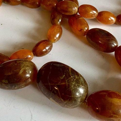 Oude Bakaliet ketting Gepolijste - Hoogte: 67 cm - Breedte:, Verzamelen, Mineralen en Fossielen