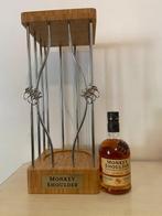 Présentoir cage lumineuse Monkey Shoulder whisky pour