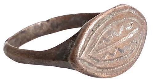 Middeleeuwen, kruisvaardersperiode Bronzen ring met bies met, Sieraden, Tassen en Uiterlijk, Antieke sieraden