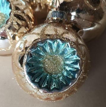 Kerstballen (16) - Deukballen - Glas beschikbaar voor biedingen