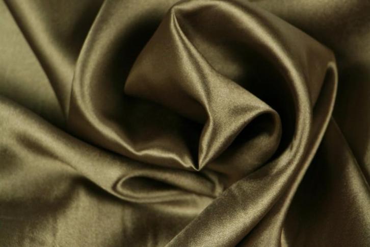 15 meter satijn stof - Taupe, Hobby en Vrije tijd, Stoffen en Lappen, 120 cm of meer, 200 cm of meer, Overige kleuren, Nieuw, Satijn of Zijde