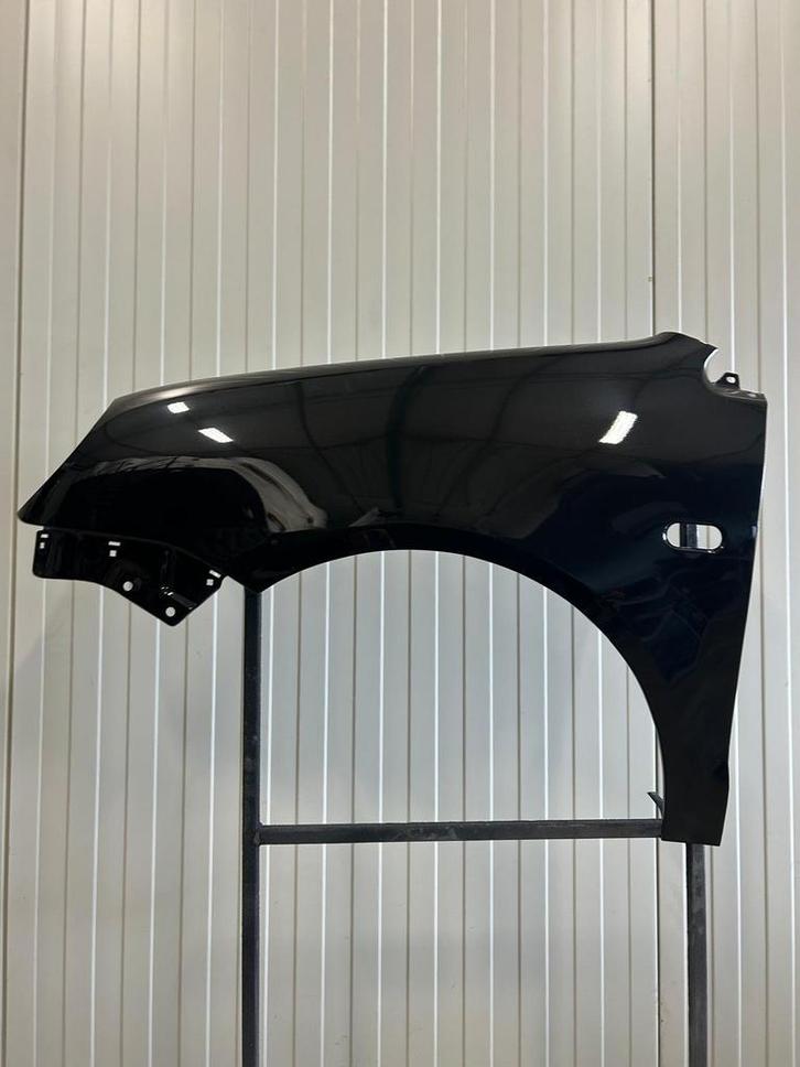 Spatbord linksvoor volkswagen Polo 9N LC9Z BLACKMAGIC, Auto-onderdelen, Carrosserie en Plaatwerk, Nieuw, Volkswagen, Voor, Links