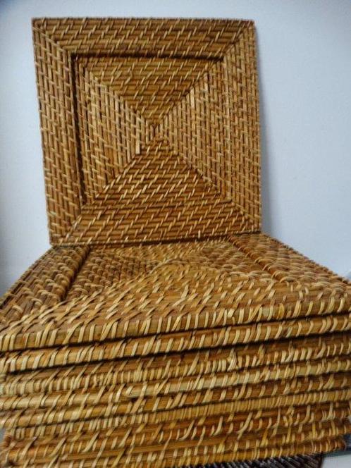 Bord (9) - Rattan - rattan onderborden/doosje, Antiek en Kunst, Kunst | Designobjecten