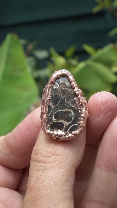 Electroformed Koperen ruwe turitella ring nu 24.95 EUR !!, Verzamelen, Mineralen en Fossielen, Mineraal, Verzenden
