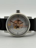 Fortis - spacematic limited edition pit stop jean tinguely -, Nieuw