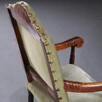 Armstoel ca 1700 Hollands in eikenhout incl stoffering naar, Ophalen of Verzenden