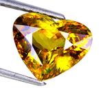 1 pcs Geel, Groen Titaniet - 5.20 ct - nternational Colored, Nieuw