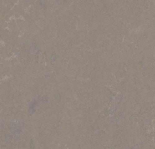 Forbo Marmoleum Concrete 3702 liquid clay, Huis en Inrichting, Stoffering | Vloerbedekking, Verzenden