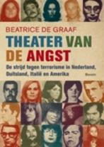 Theater van de angst 9789085068105 Beatrice de Graaf, Verzenden, Zo goed als nieuw, Beatrice de Graaf