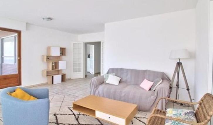 Te Huur Studio Badhuiskade In Den Haag, Huizen en Kamers, Kamers te huur, 35 tot 50 m², Den Haag