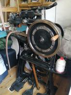 United Shoe Machinery de France - Naaimachine - Staal